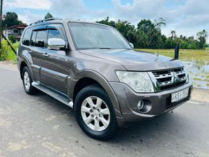 Mitsubishi Montero Pajero 2012 for Sale
