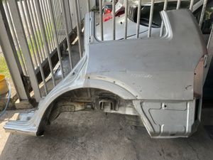 Mitsubishi Montero V75 Rear Left Side Cut Quarter Panel for Sale