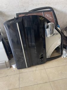 Mitsubishi Montero V98 Door Panel for Sale