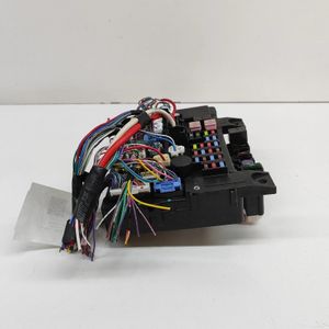 Mitsubishi Outlander Mk3 Zj Fuse Box Module for Sale Mitsubishi Outlander Mk3 Zj Fuse Box Module for Sale