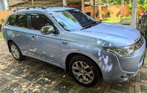 Mitsubishi Outlander PHEV 2014 for Sale