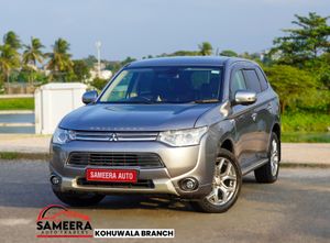 Mitsubishi Outlander PLUG IN HYBRID 2015 for Sale