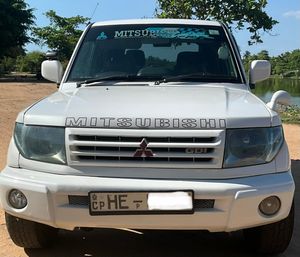 Mitsubishi Pajero 2000 for Sale