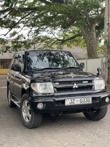 Mitsubishi Pajero Io 2000 for Sale