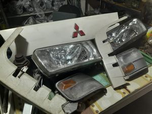 Mitsubishi Po5 / Po15 Head Lights For Sale in Battaramulla for Sale