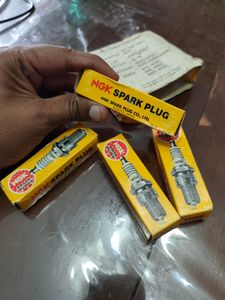 Ngk Japan Spark Plugs 4 Pcs Brand New Bp6 Es for Sale