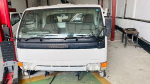 Nissan Atlas Lorry Cabin Wide 24V for Sale