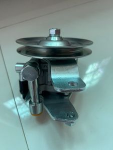 Nissan Caravan TD27 steering pump ස්ටියරින් පොම්පය for Sale