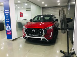 Nissan Magnite AMT ( Tekna +) 2025 for Sale
