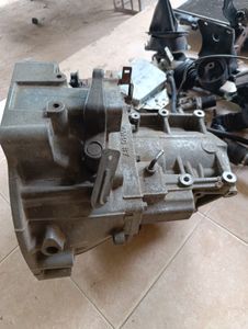 Nissan N16 Part lot for Sale