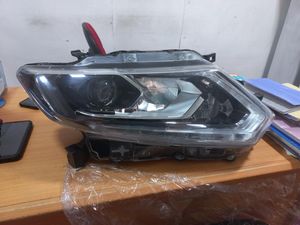 Nissan X Trail 2015 Head Lamp L R for Sale