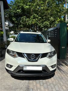 Nissan X-Trail Automatic 2015 for Sale