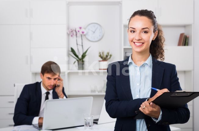 5562e740-56a1-4f55-ae81-e628e84cf4b4