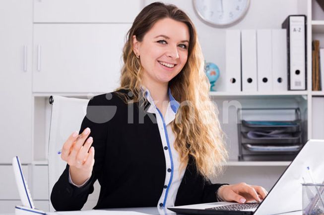 2fe7a52a-4b3e-458c-ba54-28c2a05537e3