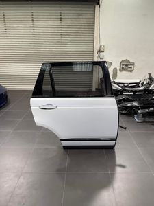 Range Rover Vogue 2019 LWB rear complete doors for Sale