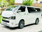 Rent a Car - Toyota Trh Super Gl 2015