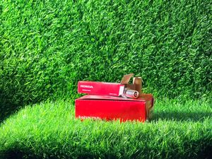 SPARK PLUG HONDA GENUINE GP1 DILFR6J11 for Sale SPARK PLUG HONDA GENUINE GP1 DILFR6J11 for Sale