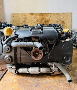 Subaru Legacy BE5/BH5 Complete Engine with Gearbox for Sale