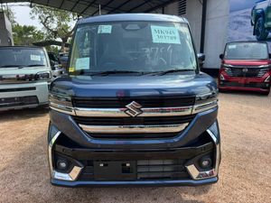 Suzuki Spacia Custom Hybrid 2025 for Sale