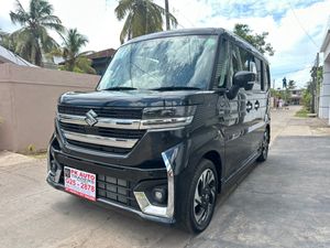 Suzuki Spacia Custom XS 2024 for Sale