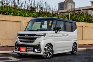Suzuki Spacia Custom XS Turbo 2024 for Sale