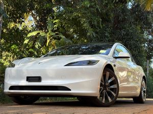 Tesla Model 3 WhiteEdition 2024 for Sale