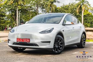 Tesla Model Y LONG RANGE FULL SPEC 2024 for Sale