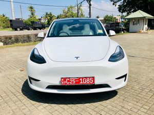 Tesla Model Y LONG RANGE SUV 2024 for Sale