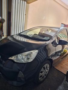 Toyota Aqua 2014 for Sale