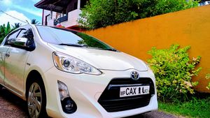 Toyota Aqua 2015 for Sale