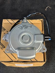 Toyota aqua axio rediator fan motor genuine brandnew for Sale