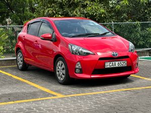 Toyota Aqua G Grade 2012 for Sale