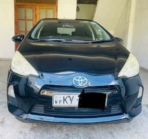 Toyota Aqua G Grade 2012 for Sale