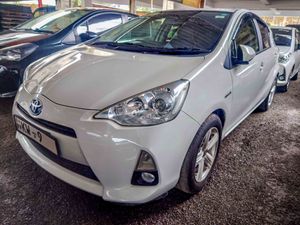 Toyota Aqua G Grade 2012 for Sale