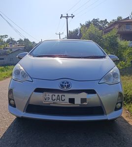 Toyota Aqua Prius C 2014 for Sale