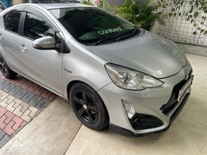 Toyota Aqua S Grade 2012 for Sale