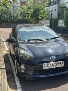 Toyota Aqua S Limited 2013 for Sale