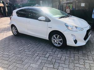Toyota Aqua 2015 for Sale
