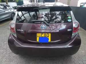 Toyota Aqua X Grade 2014 for Sale