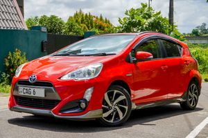 Toyota Aqua X Urban 2015 for Sale
