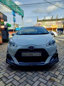 Toyota Aqua X-URBAN 2017 for Sale
