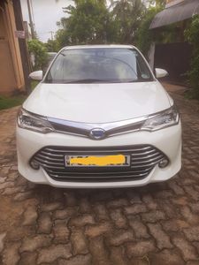 Toyota Axio Hybrid G Grade 2016 for Sale