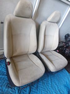 Toyota Axio NKE165 Front Seat Right Side for Sale