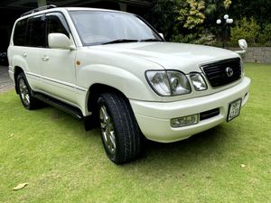 Toyota Cynos Land Cruiser Cygnus 2001 for Sale