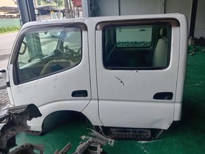 Toyota Dyna Crew Cab Cabin for Sale