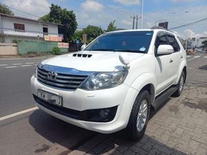 Toyota Fortuner DEISEL AUTO 2013 for Sale