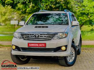 Toyota Fortuner DIESEL 2013 for Sale