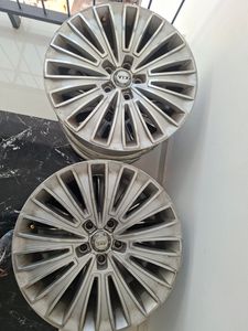 Toyota Harrier 18 Toyota Harrier 18