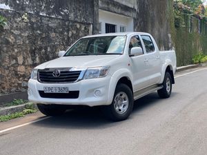 Toyota Hilux 2KD Manual 4WD 2011 for Sale