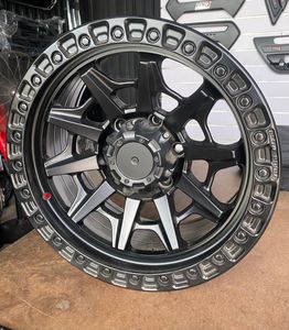 Toyota Hilux Alloy wheel set 17” for Sale